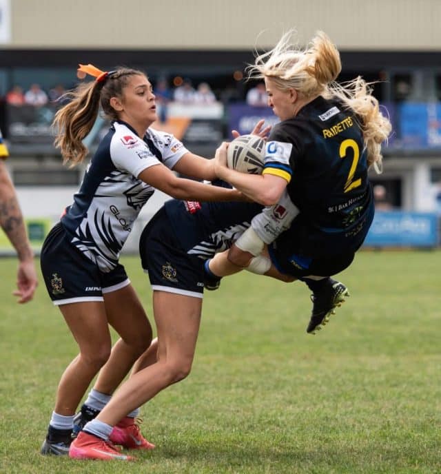 Lionesses Defend and Oulton Attack - Photo credit @tez.photog