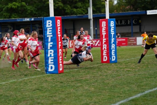 Shannon Stephens crashes over
